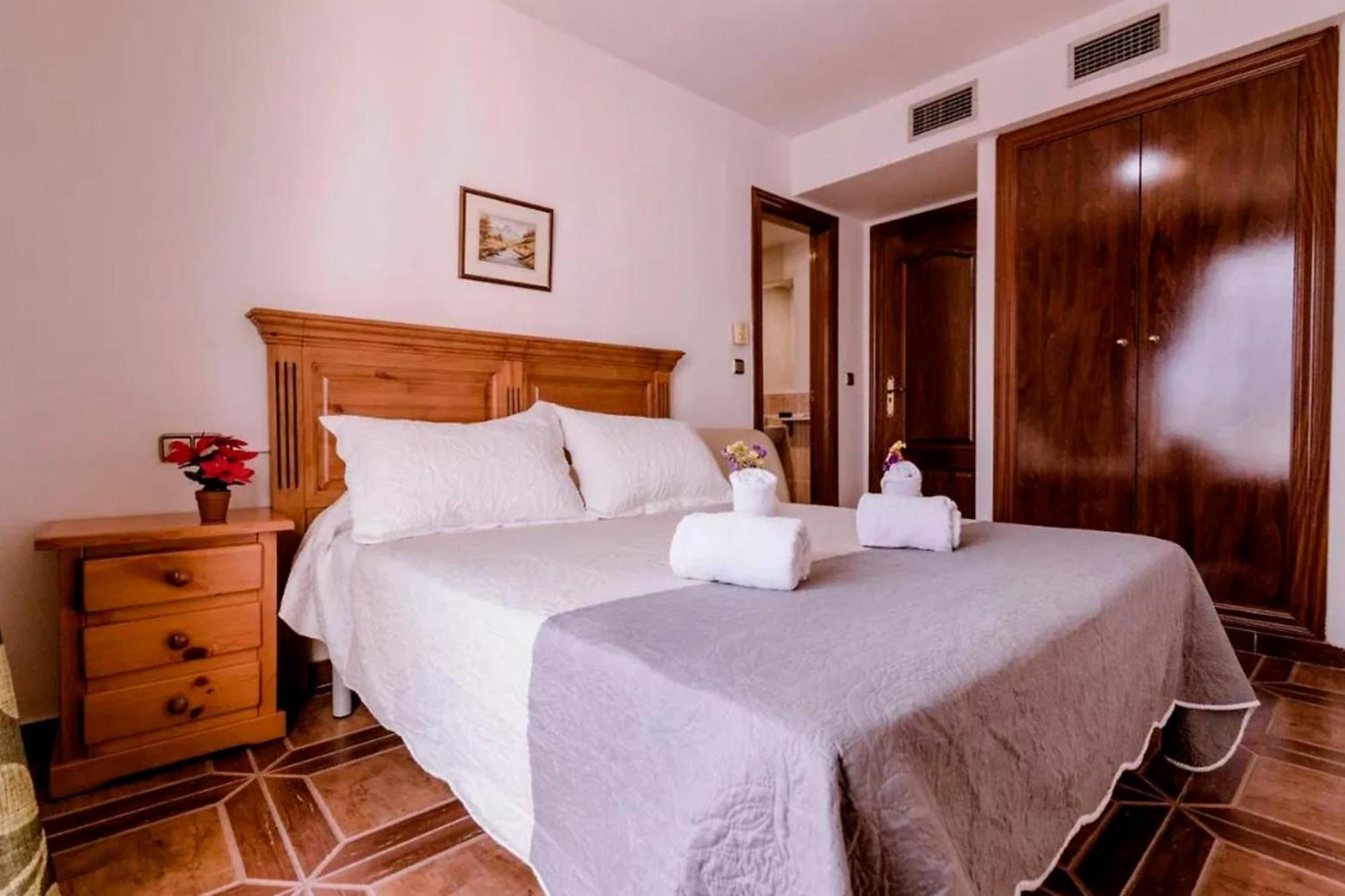 Hospedium Hotel Blu Fonseca Peligros Buitenkant foto
